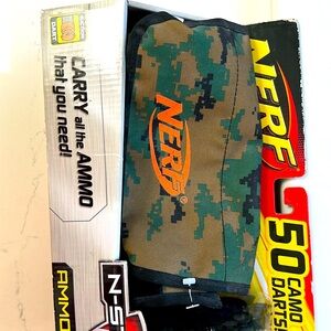 Nerf 50 camo darts with carrying bag
